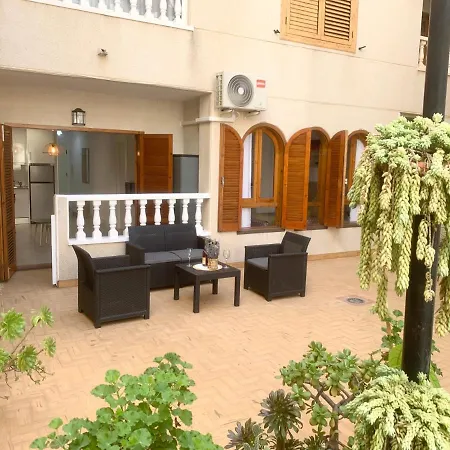 Estefany A 100 M De Playa Apartment *