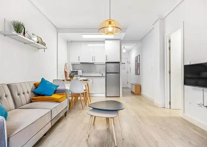 Estefany A 100 M De Playa