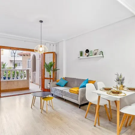 Estefany A 100 M De Playa