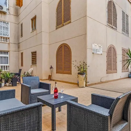 Estefany A 100 M De Playa *