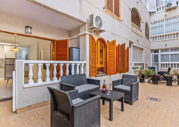 Estefany A 100 M De Playa Torrevieja